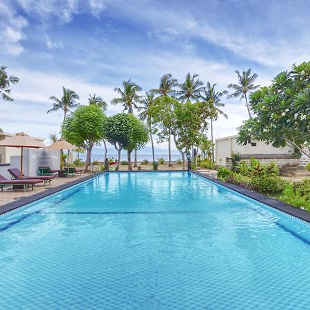 Putri Nusa Beach Ped Ngoại thất bức ảnh