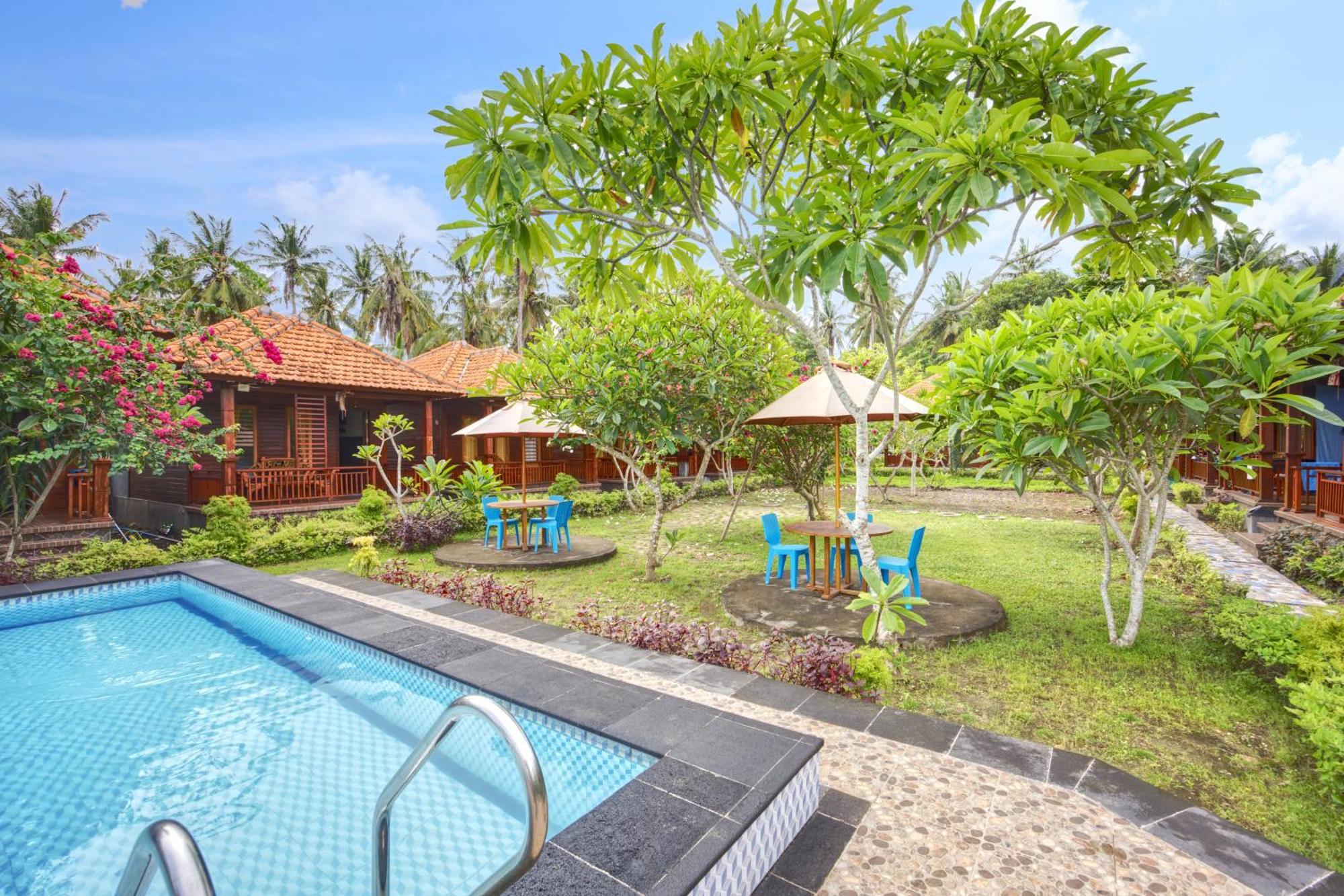 Putri Nusa Beach Ped Ngoại thất bức ảnh