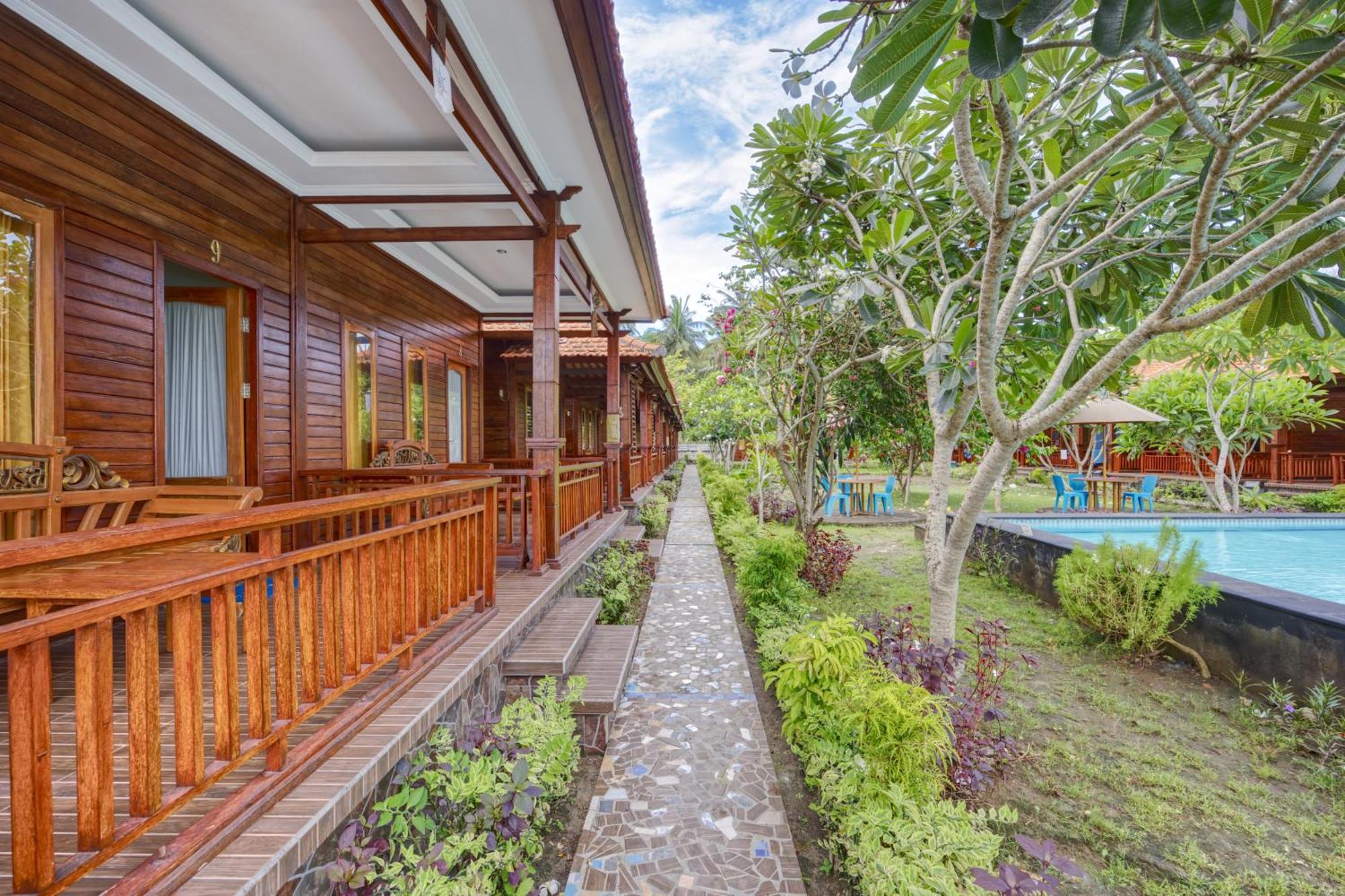 Putri Nusa Beach Ped Ngoại thất bức ảnh