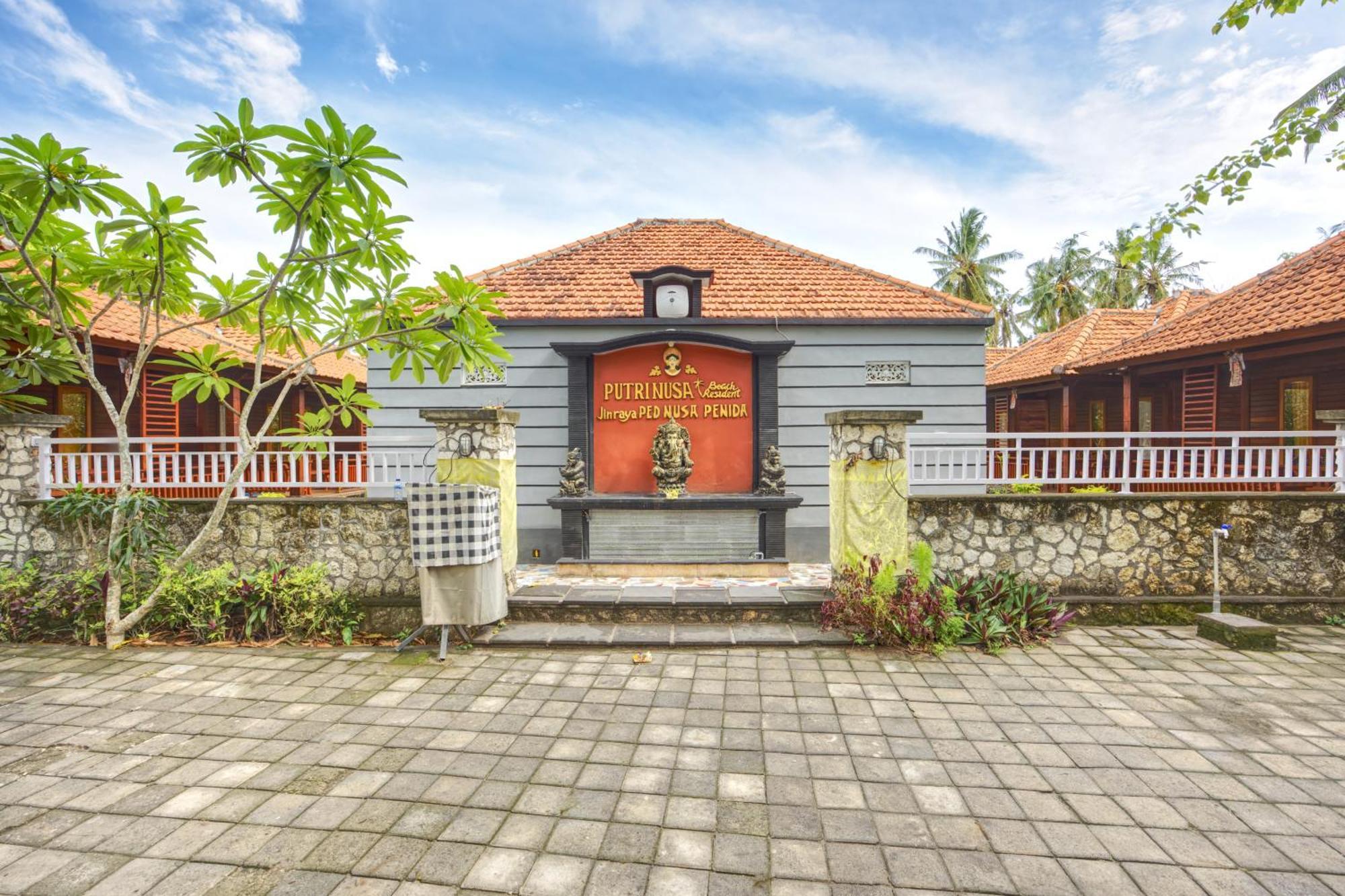 Putri Nusa Beach Ped Ngoại thất bức ảnh