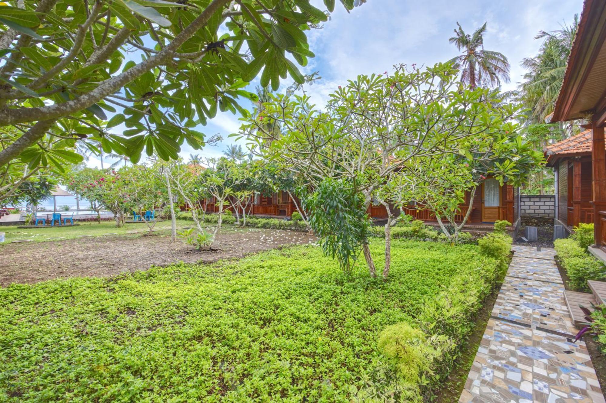Putri Nusa Beach Ped Ngoại thất bức ảnh
