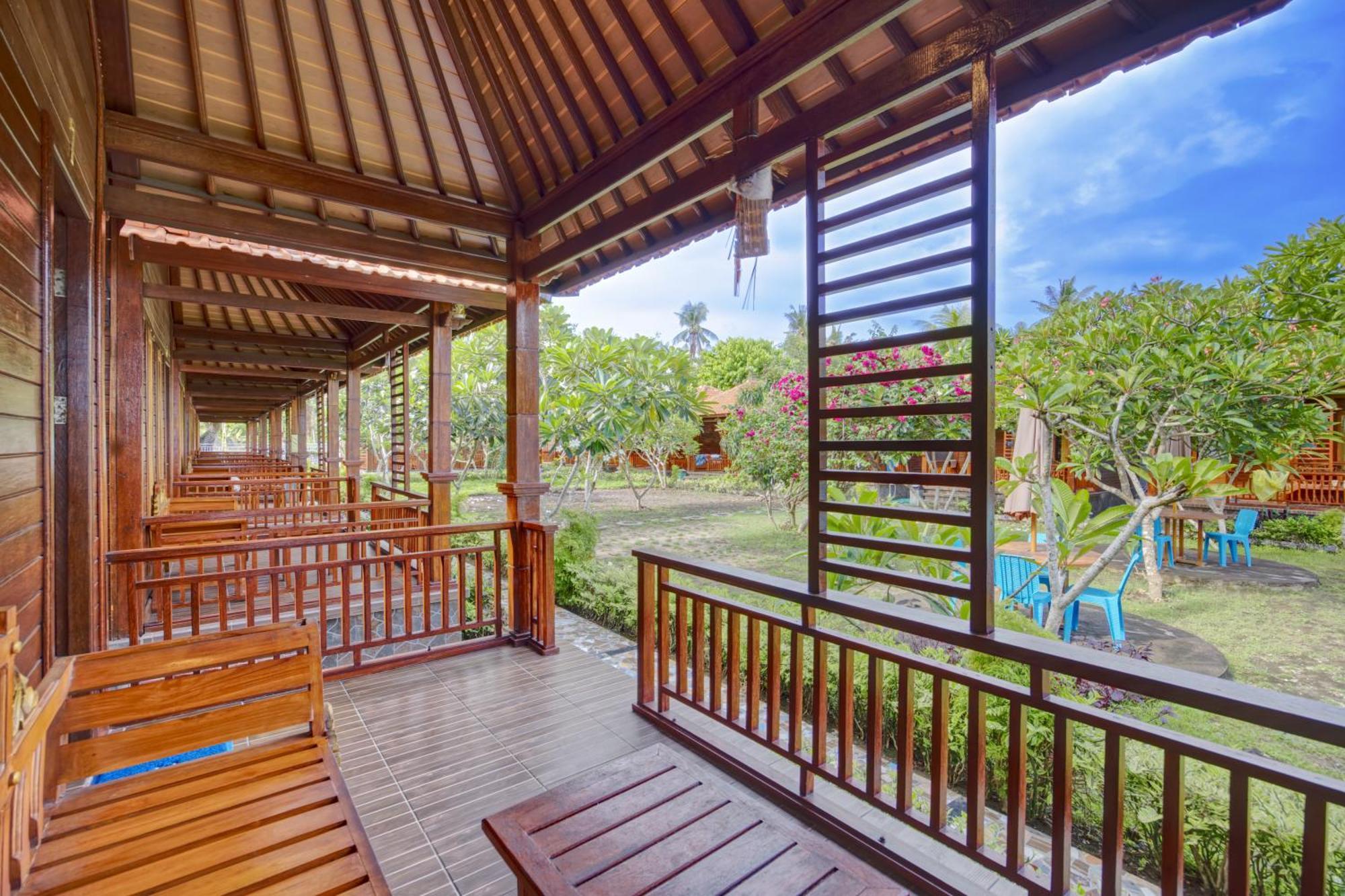 Putri Nusa Beach Ped Ngoại thất bức ảnh